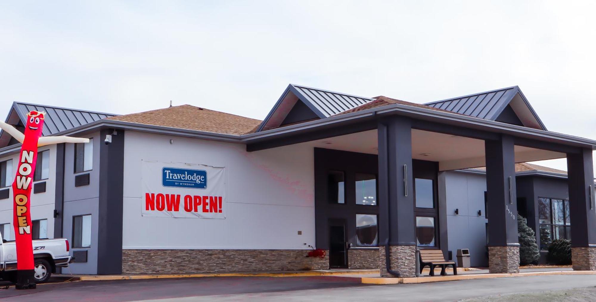 Travelodge By Wyndham Rapid City - Black Hills Exterior photo