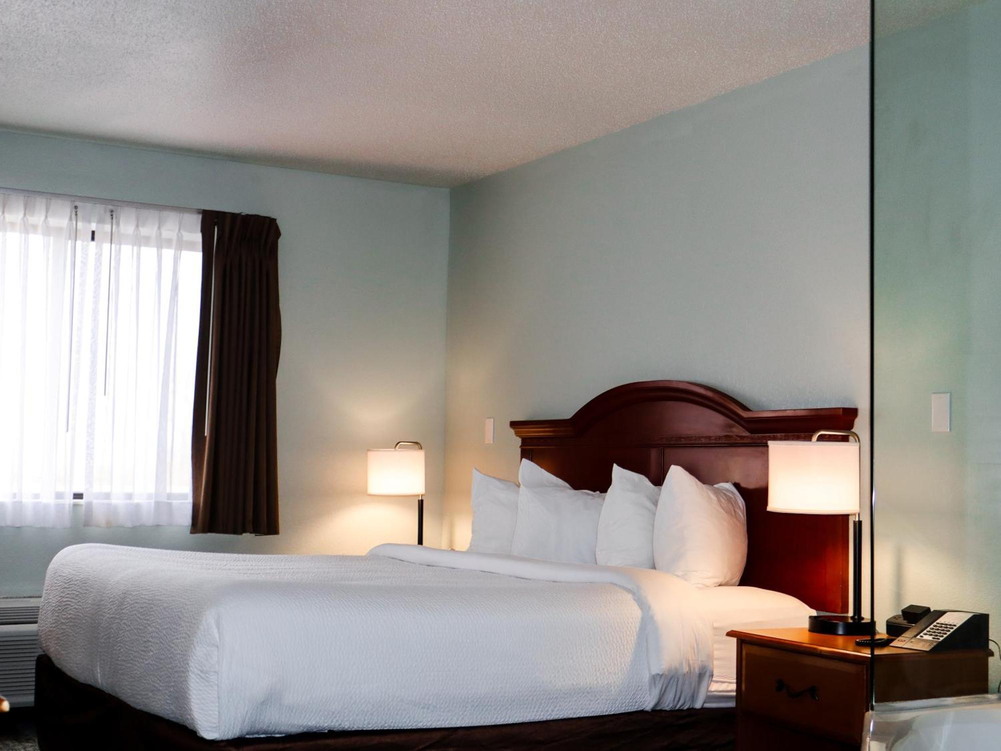 Travelodge By Wyndham Rapid City - Black Hills Exterior photo