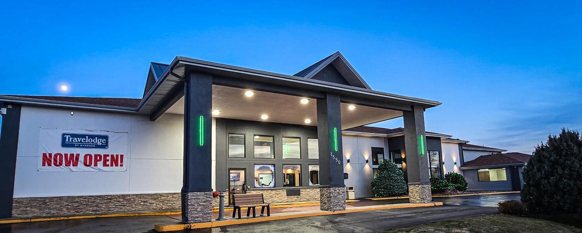 Travelodge By Wyndham Rapid City - Black Hills Exterior photo