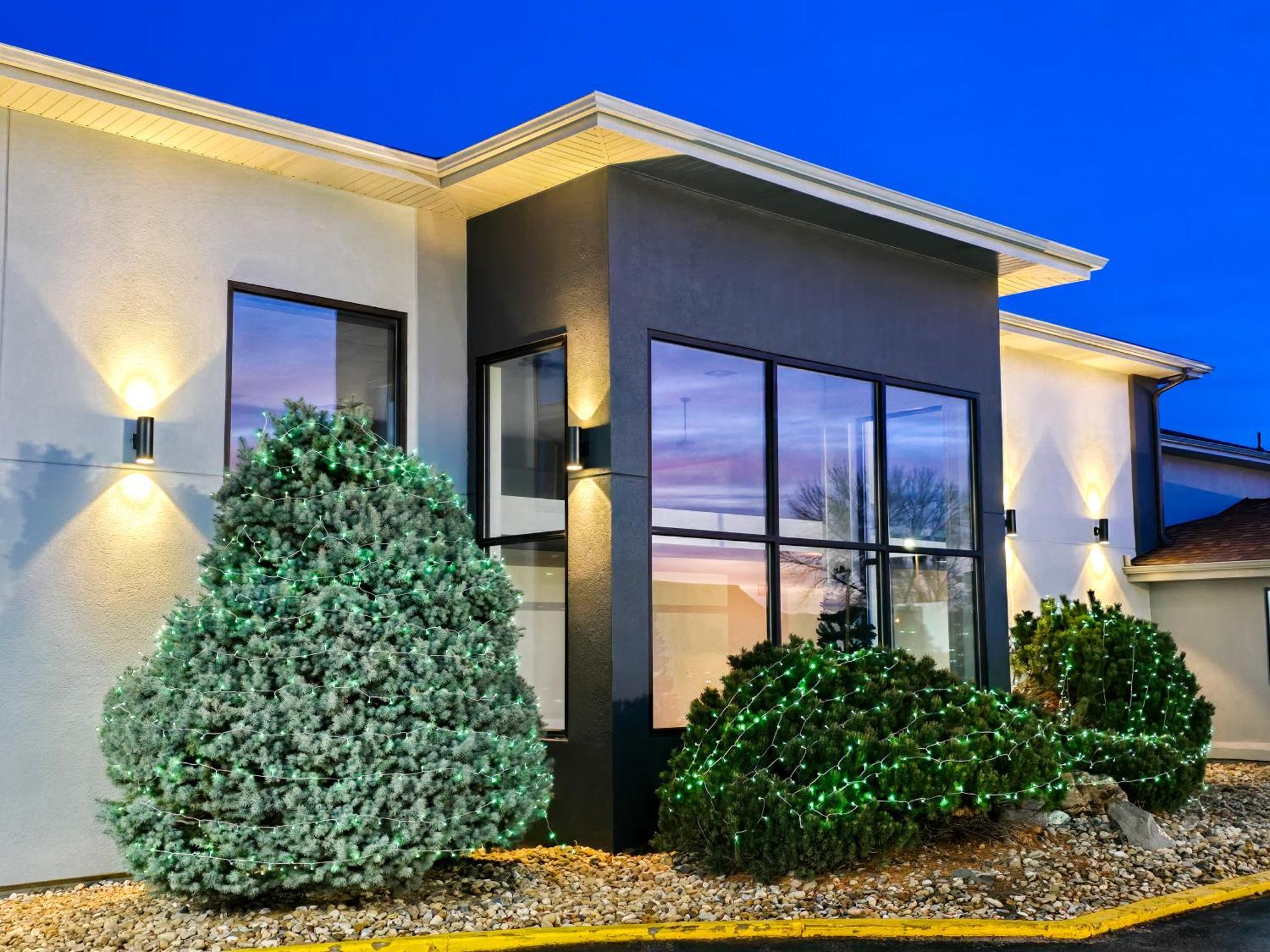 Travelodge By Wyndham Rapid City - Black Hills Exterior photo